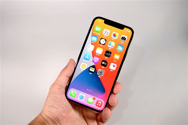 平舆苹果手机维修分享iOS 14.2修订版已到，专属iPhone 12系列 